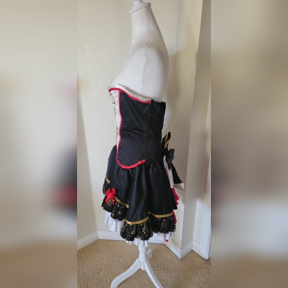 Halloween Perfect Costume Wonderland Queen, Size Large - Picture 4 of 10